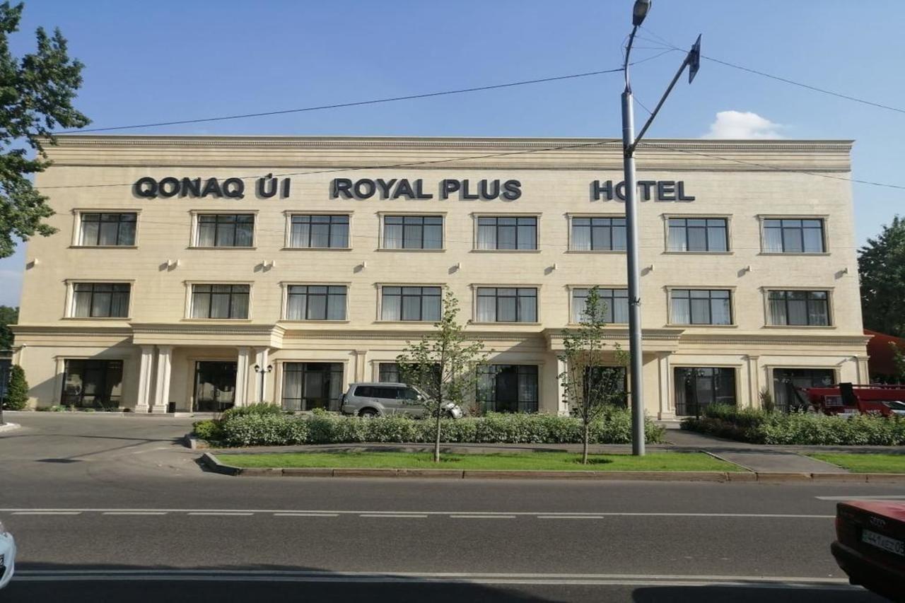 Royal Plus Hotel Алмати Екстер'єр фото